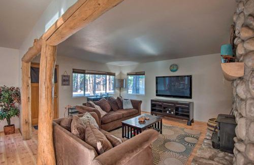 Tahoe Paradise House | 7 Mi to Heavenly Ski Resort Cozy Tahoe Cabin