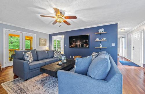 Acworth Apartment | 7 mi to LakePoint Sports - Near Historic DT - HotTub