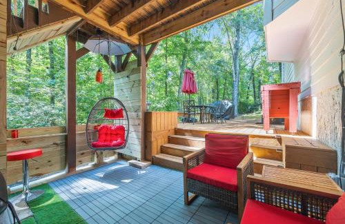 Acworth Apartment | 7 mi to LakePoint Sports - Near Historic DT - HotTub