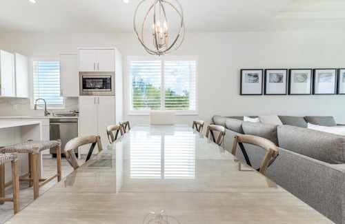 West Bay Condo | 7 Mile Beach Penthouse Style Condo with Pool View and Rooftop