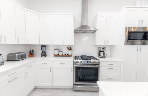 West Bay Condo | 7 Mile Beach Penthouse Style Condo with Pool View and Rooftop