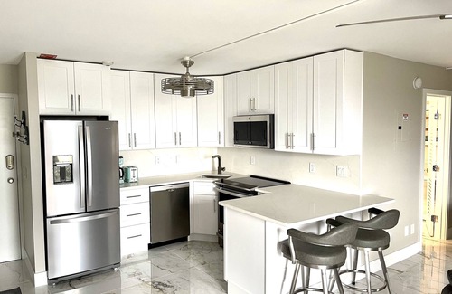 South Island Condo | 7 Miles of Paradise! Completely Renovated Condo. Cleaning Included.