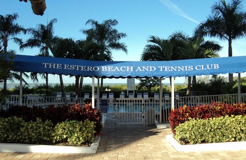 South Island Condo | 7 Miles of Paradise! Completely Renovated Condo. Cleaning Included.