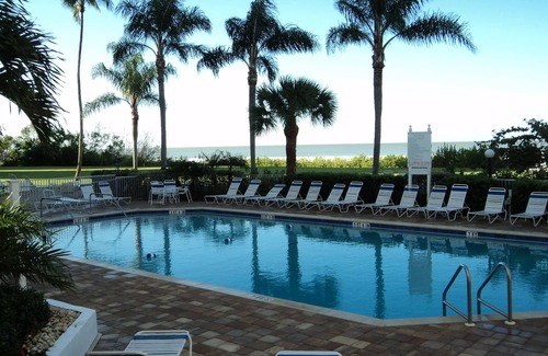 South Island Condo | 7 Miles of Paradise! Completely Renovated Condo. Cleaning Included.