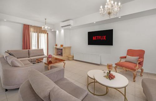 Petaloudes Villa | 7 min from Center - 6BR Villa with Airport Shuttle