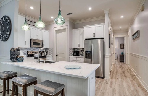 Sandestin House | ~ 7 Min to Beach~ Golf Cart~ 4 Bikes~ Private Patio~ King Bed!