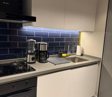 Downtown Dubai Apartment | 7 min walk2 Dubai Mall, Bay view