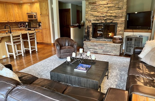 Eagle-Vail House | 7 minutes to either Vail or Beaver Creek! On golf course! Beautiful all seasons!