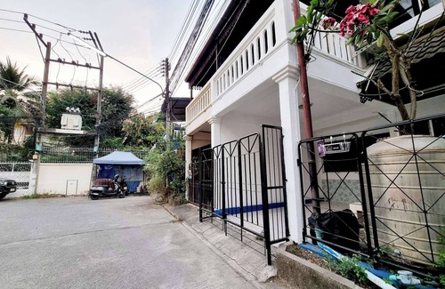 Chiang Mai House | 7 minutes to House form the chiang mai international airport 3.4 KM.