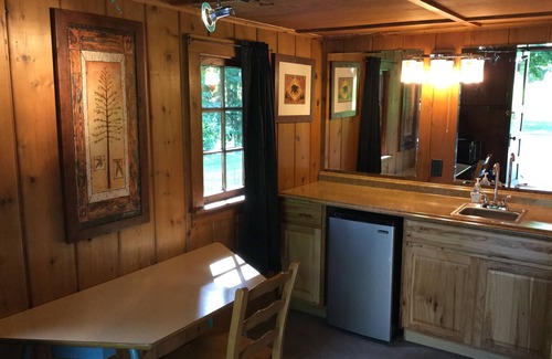 Honor Cabin | 7 Modernized Cozy Cabins Together On The Platte River!