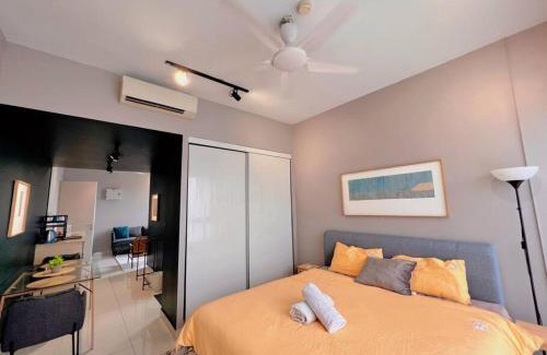 Sungai Buloh Apartment | 7 Pax Family Connecting Room D'Sara, Direct Link MRT Kampung Selamat, Near Sungai Buloh & Thomson Hospital