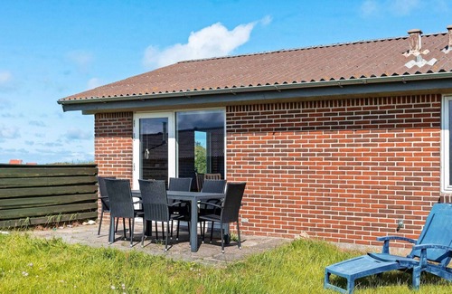 Lild Strand House | 7 person holiday home in Frøstrup