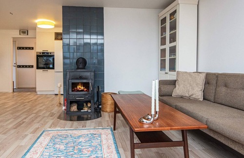 Ronde House | 7 person holiday home in Rønde-By Traum