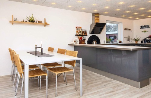 Tim House | 7 person holiday home in Tim