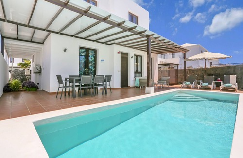 Playa Blanca Villa | 7 PIEDRAS