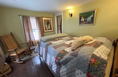Shandaken Cabin | 7 Rooms in Historic Lodge with Bistro and Cocktails. Over 21 Property.