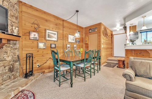 Seven Springs Condo | 7 Springs Ski & Mountain Adventure Condo by RedAwning