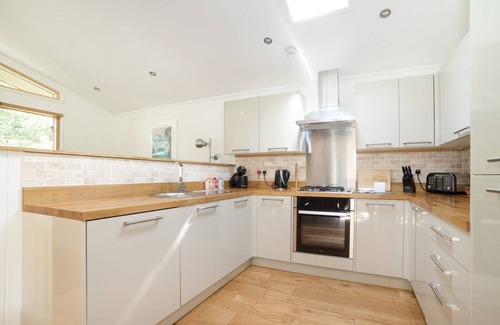 Looe Cottage | 7 Streamside