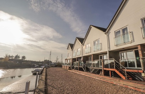 Rye Cottage | 7 WAVES, romantic in Rye