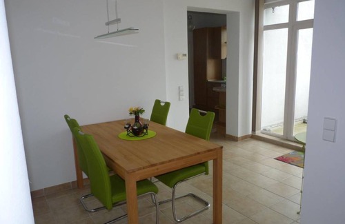 Naumburg Apartment | 70 m² Apartment ∙ 1 bedroom ∙ 4 guests