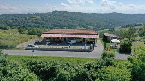 Mombarcaro Apartment | 70 m² Apartment ∙ 1 bedroom ∙ 4 guests