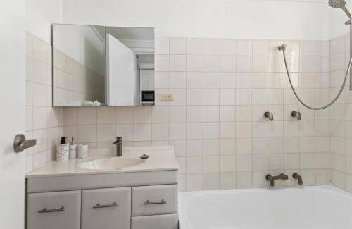Towradgi Apartment | 70 m² Apartment ∙ 2 bedrooms ∙ 4 guests