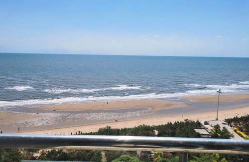 Qinhuangdao City Center Apartment | 70 m² Apartment ∙ 2 bedrooms ∙ 4 guests