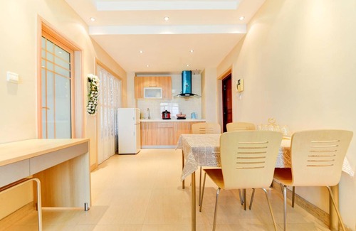 Qinhuangdao City Center Apartment | 70 m² Apartment ∙ 2 bedrooms ∙ 4 guests