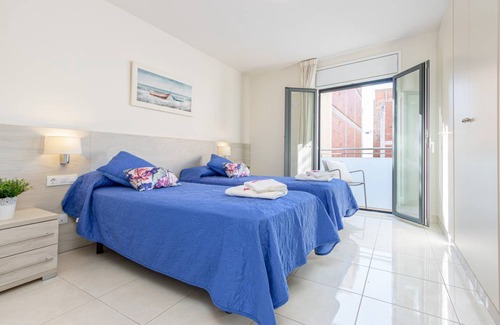 Roses Town Center Apartment | 70 m² Apartment ∙ 2 bedrooms ∙ 5 guests