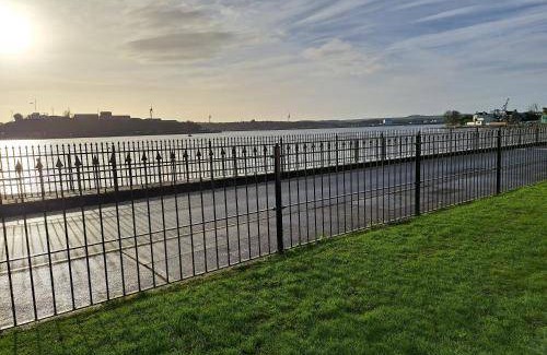Cobh Apartment | 70 m² Apartment ∙ 2 bedrooms ∙ 4 guests