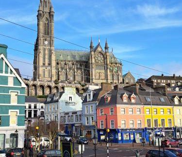 Cobh Apartment | 70 m² Apartment ∙ 2 bedrooms ∙ 4 guests