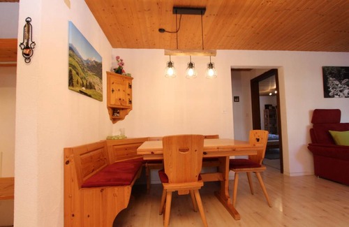 Savognin Apartment | 70 m² Apartment ∙ 2 bedrooms ∙ 4 guests