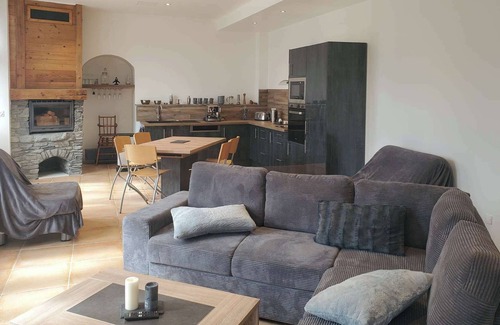 Seez Apartment | 70 m² Avec Grande Terrasse Offrant une vue Superbe