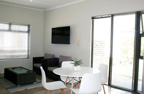 Beacon Bay Bed & Breakfast | 70 m² Bed and breakfast ∙ 2 bedrooms ∙ 5 guests