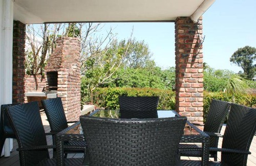 Beacon Bay Bed & Breakfast | 70 m² Bed and breakfast ∙ 2 bedrooms ∙ 5 guests