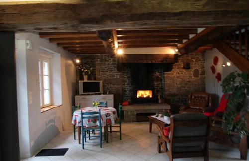 Le Grand-Celland Cottage | 70 m² Cabin ∙ 2 bedrooms ∙ 4 guests