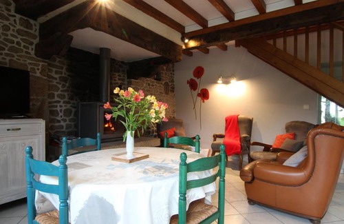Le Grand-Celland Cottage | 70 m² Cabin ∙ 2 bedrooms ∙ 4 guests