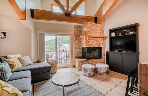 Red River Condo | 70 m² Condo ∙ 1 bedroom ∙ 4 guests