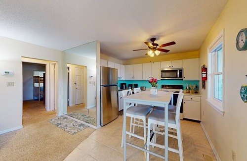 Caine Woods Condo | 70 m² Condo ∙ 2 bedrooms ∙ 5 guests