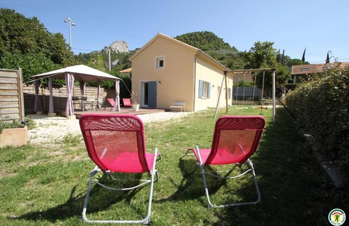 Buis-les-Baronnies House | 70 m² Gîte ∙ 2 bedrooms ∙ 4 guests