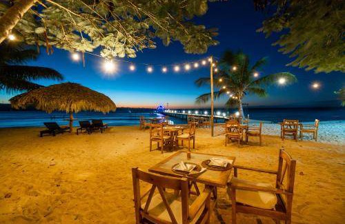 Punta Rucia Hotel | 70 m² Hotel ∙ 2 bedrooms ∙ 127 guests