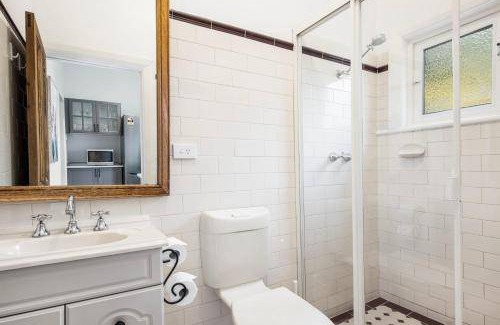 Glenelg South House | 70 m² House ∙ 1 bedroom ∙ 4 guests