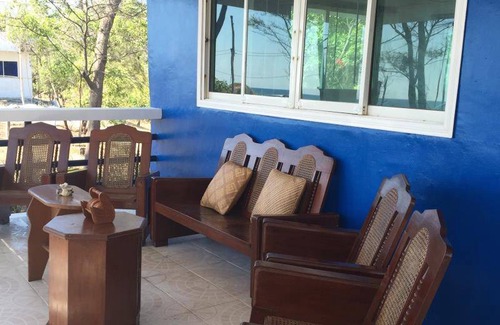 Cabangan House | 70 m² House ∙ 10 bedrooms ∙ 16 guests