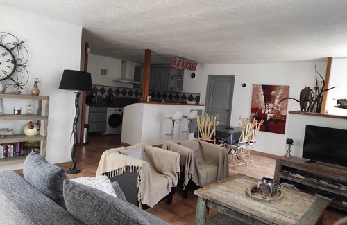 Maillane House | 70 m² House ∙ 2 bedrooms ∙ 4 guests