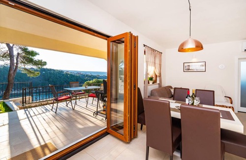 Novigrad House | 70 m² House ∙ 2 bedrooms ∙ 5 guests