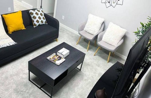 Transcona House | 70 m² House ∙ 1 bedroom ∙ 2 guests