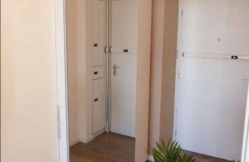 Thalkirchen - Obersendling - Forstenried - Furstenried - Solln Resort | 70 m² Private room ∙ 1 bedroom ∙ 2 guests