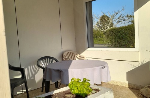 Jullouville House | 70 m2 single-storey house with loggia