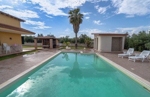 Floridia Villa | 70 m² Villa ∙ 3 bedrooms ∙ 6 guests