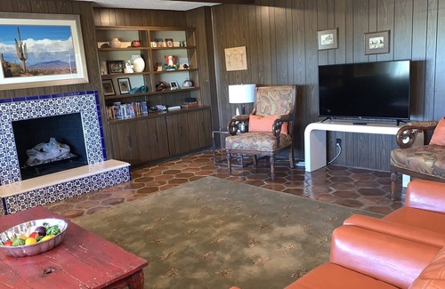 Catalina Foothills Estates House | 70's Hideaway on one acre, in quiet Catalina Foothills neighborhood